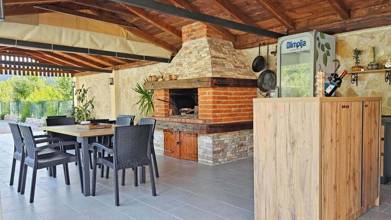 Holiday Home Natura With Private Pool Mostar Exterior foto