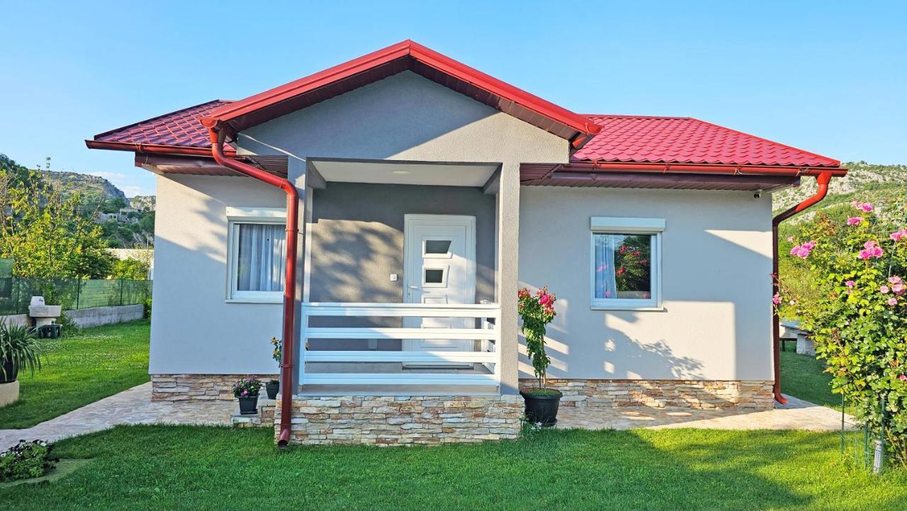 Holiday Home Natura With Private Pool Mostar Exterior foto